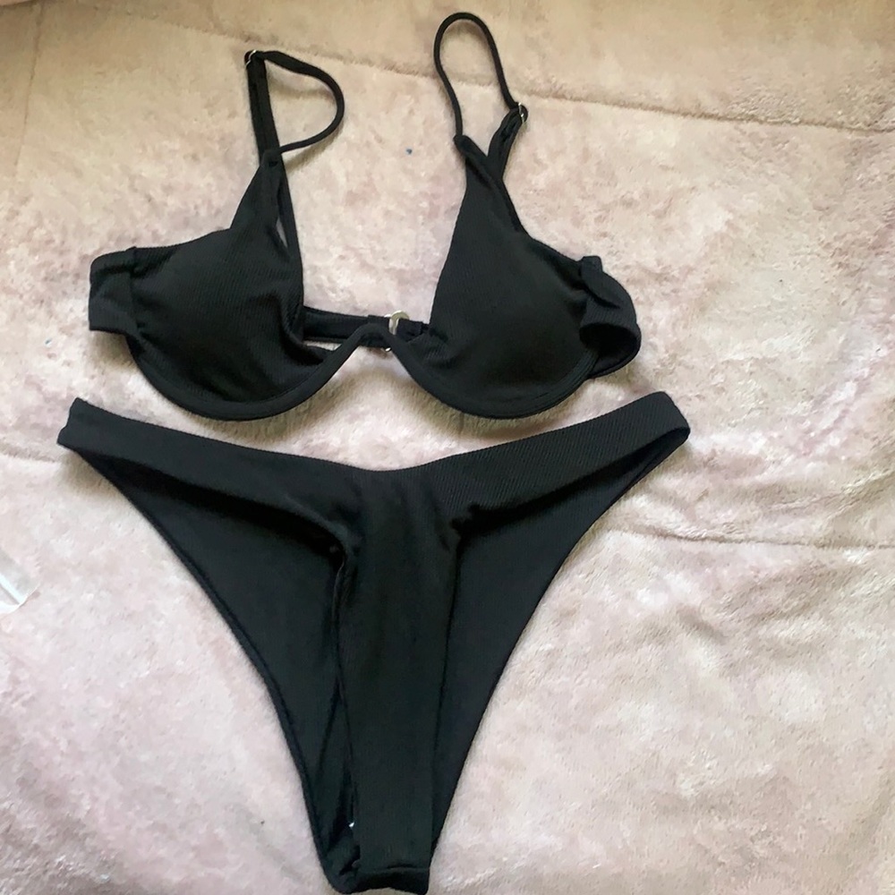High cut Bikini